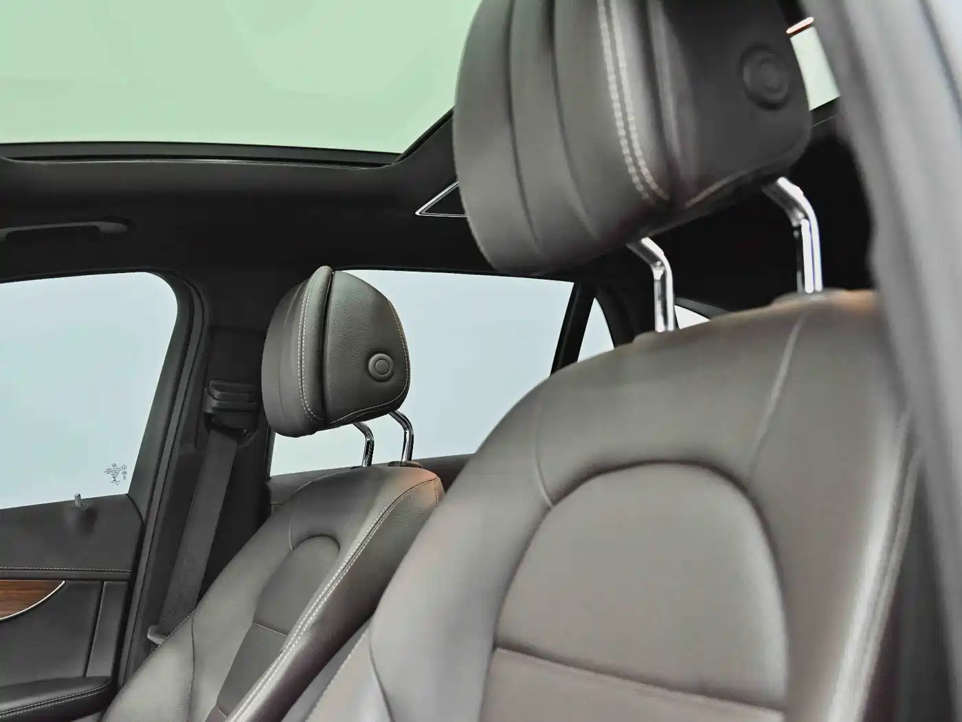 Mercedes-Benz GLC 2021 GLC 300 L 4MATIC Sporty фото 27
