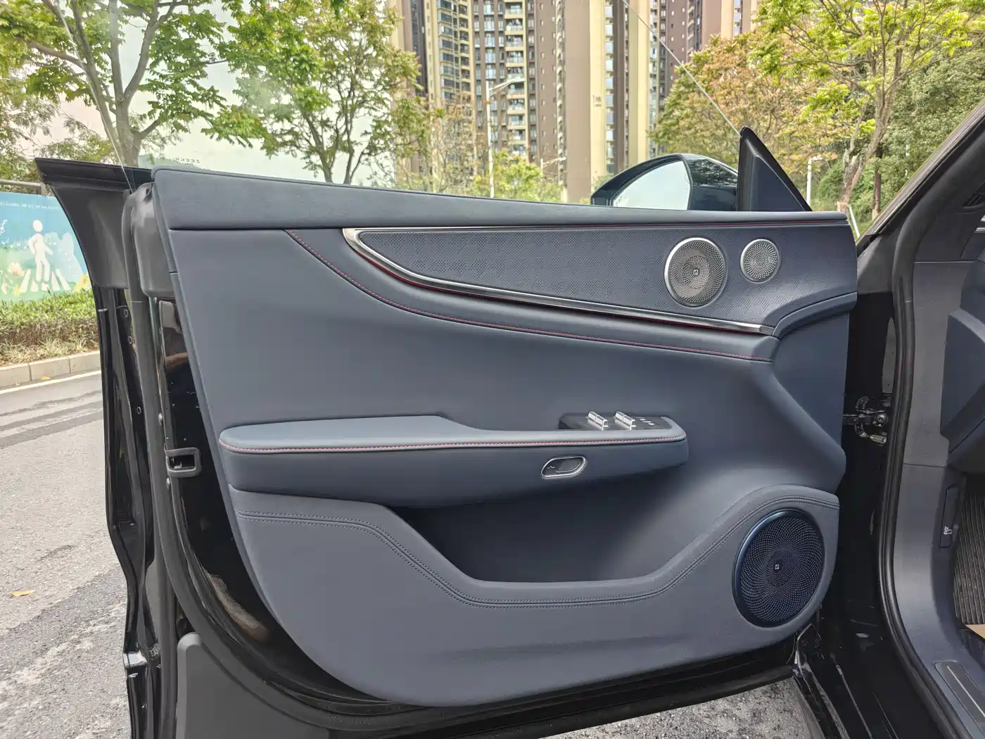 ZEEKR EXTREME KRYPTON 001