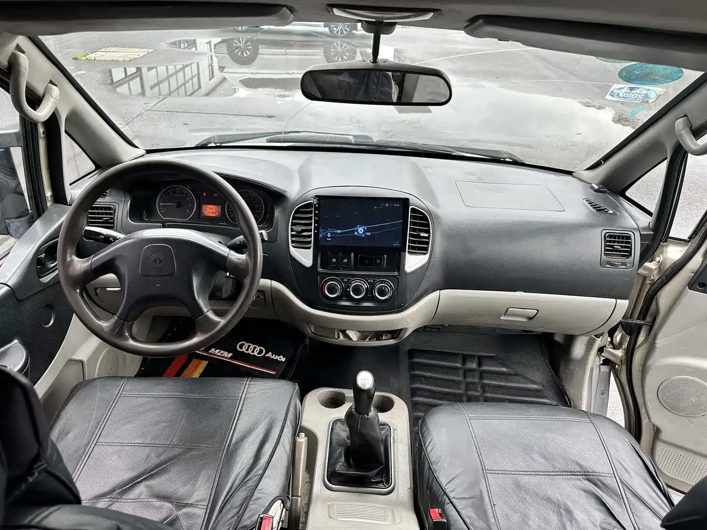 Dongfeng Fengxing Lingzhi 2015 2015 V3 1.5L 7-seat Standard