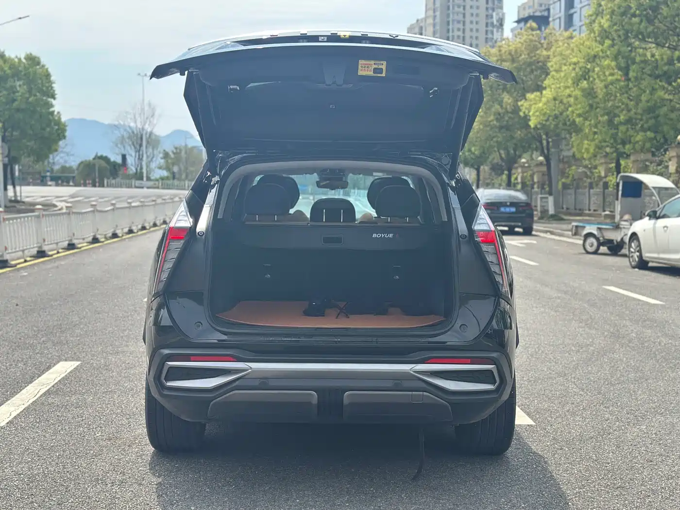 GEELY AUTOMOBILE BOYUE L