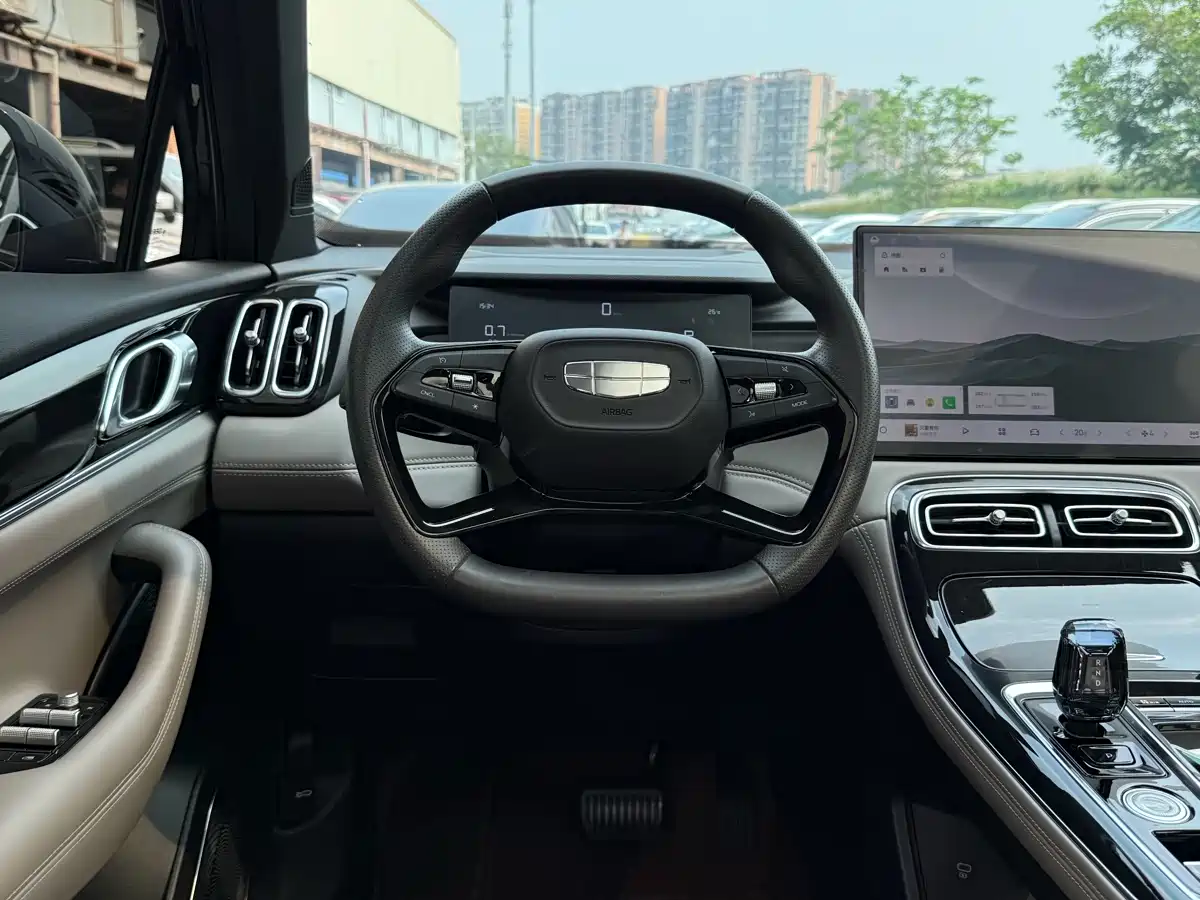 GEELY AUTOMOBILE BOYUE L