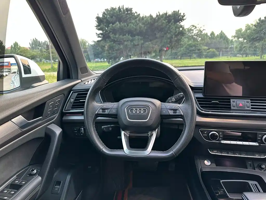 Audi Q5L Sportback 2022 2022 45 TFSI Luxury
