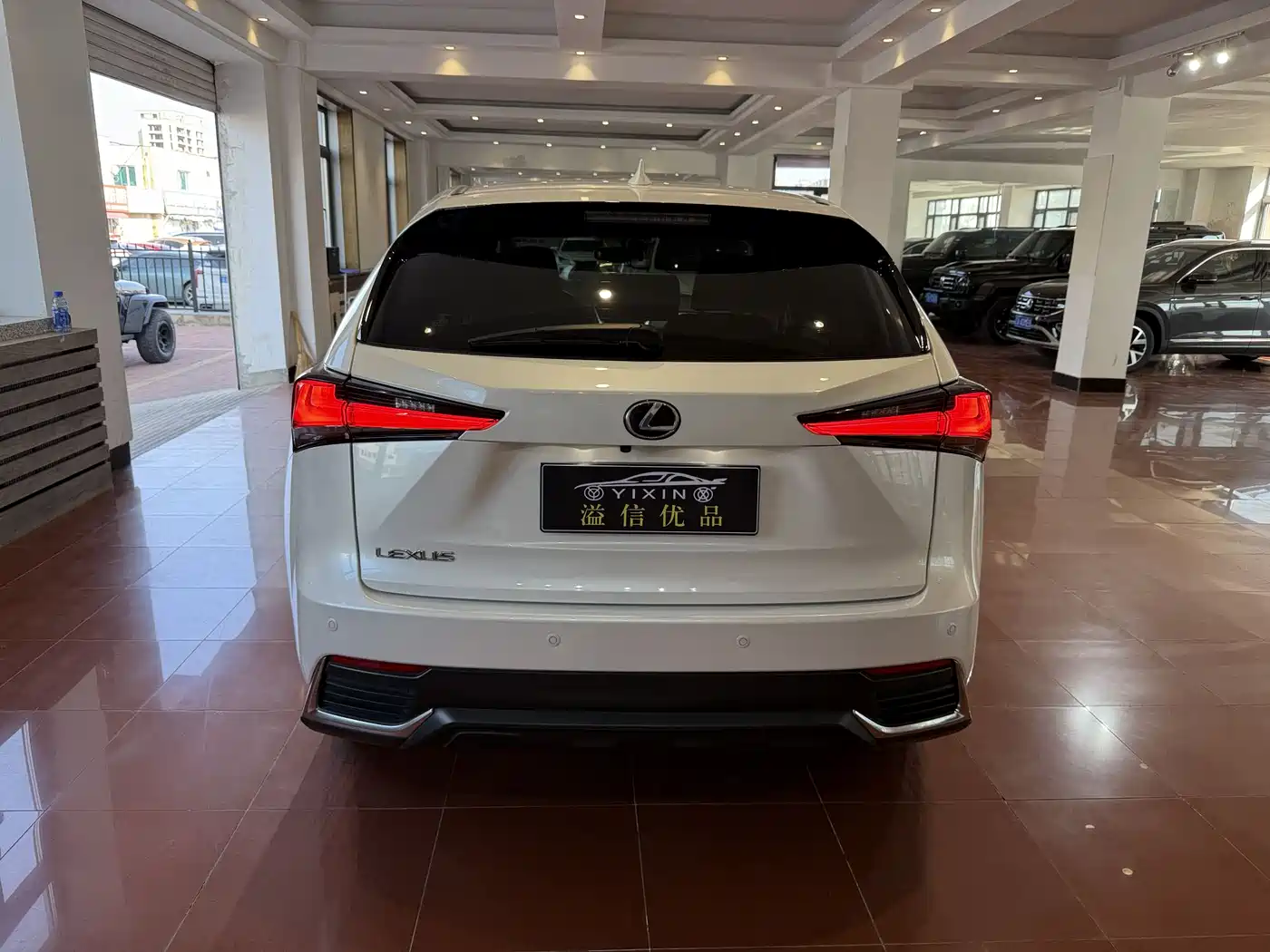 Lexus NX 2020 200 FWD Sharp Edition China V фото 17