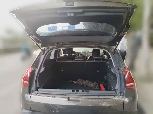 Peugeot 3008 2013 2.0L Automatic Trend Edition — фото 5