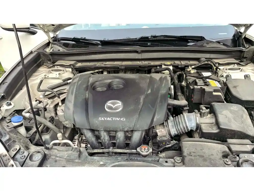 Photo 3 - Mazda CX-30