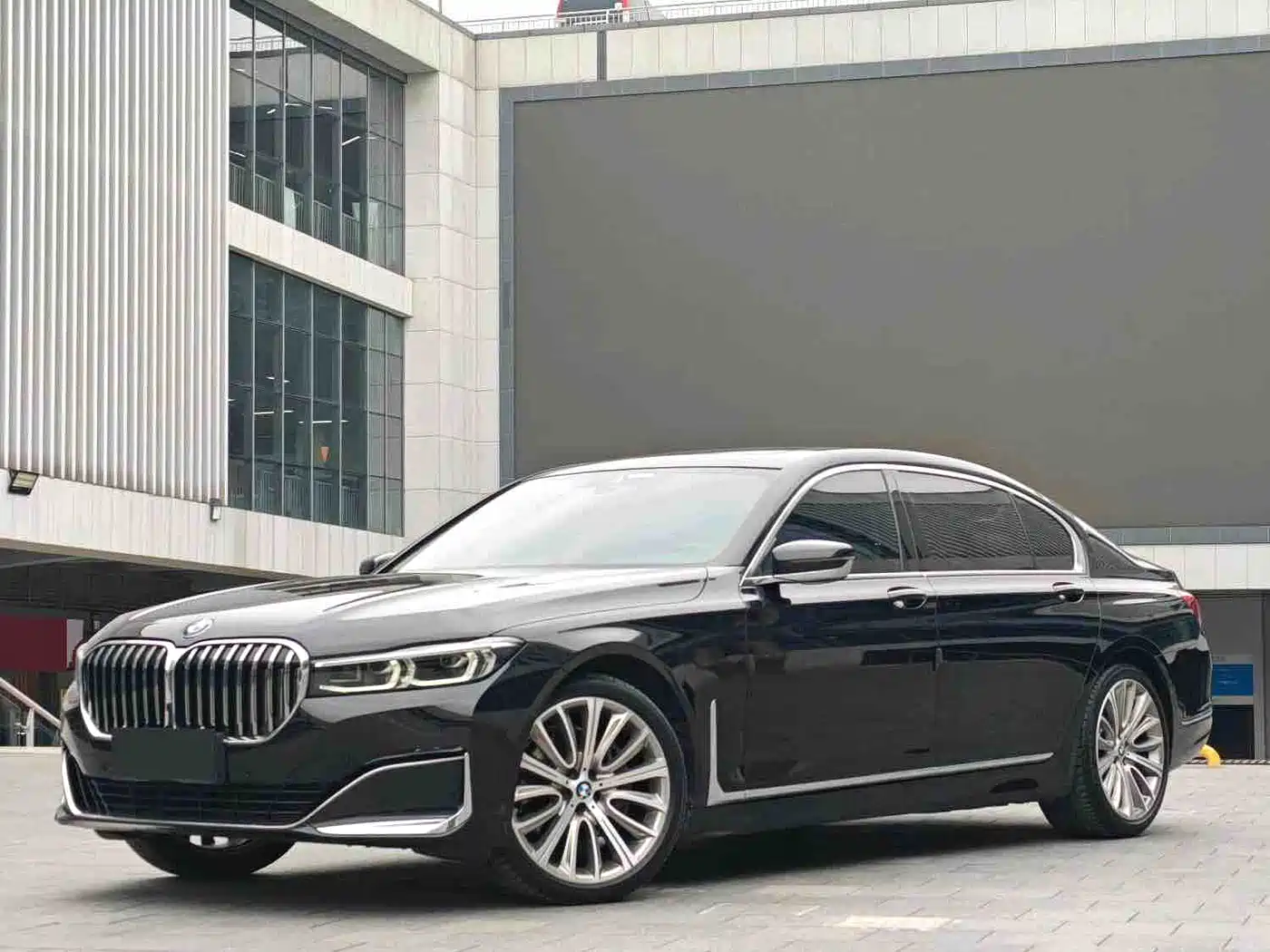 BMW 7 Series 2021 2021 Model 740Li Leading Luxury Package