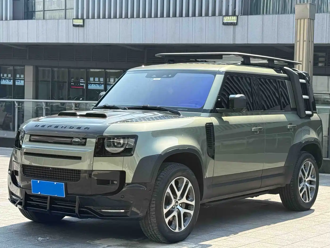 Land Rover Defender 2021 110 P400 Dark Special Edition
