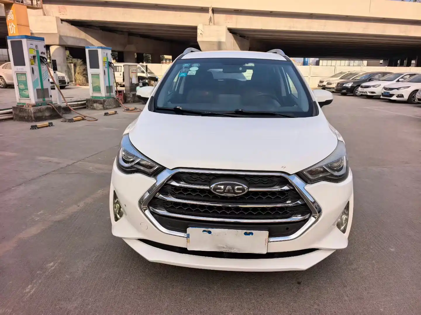 Фото 2 - JAC Refine S3