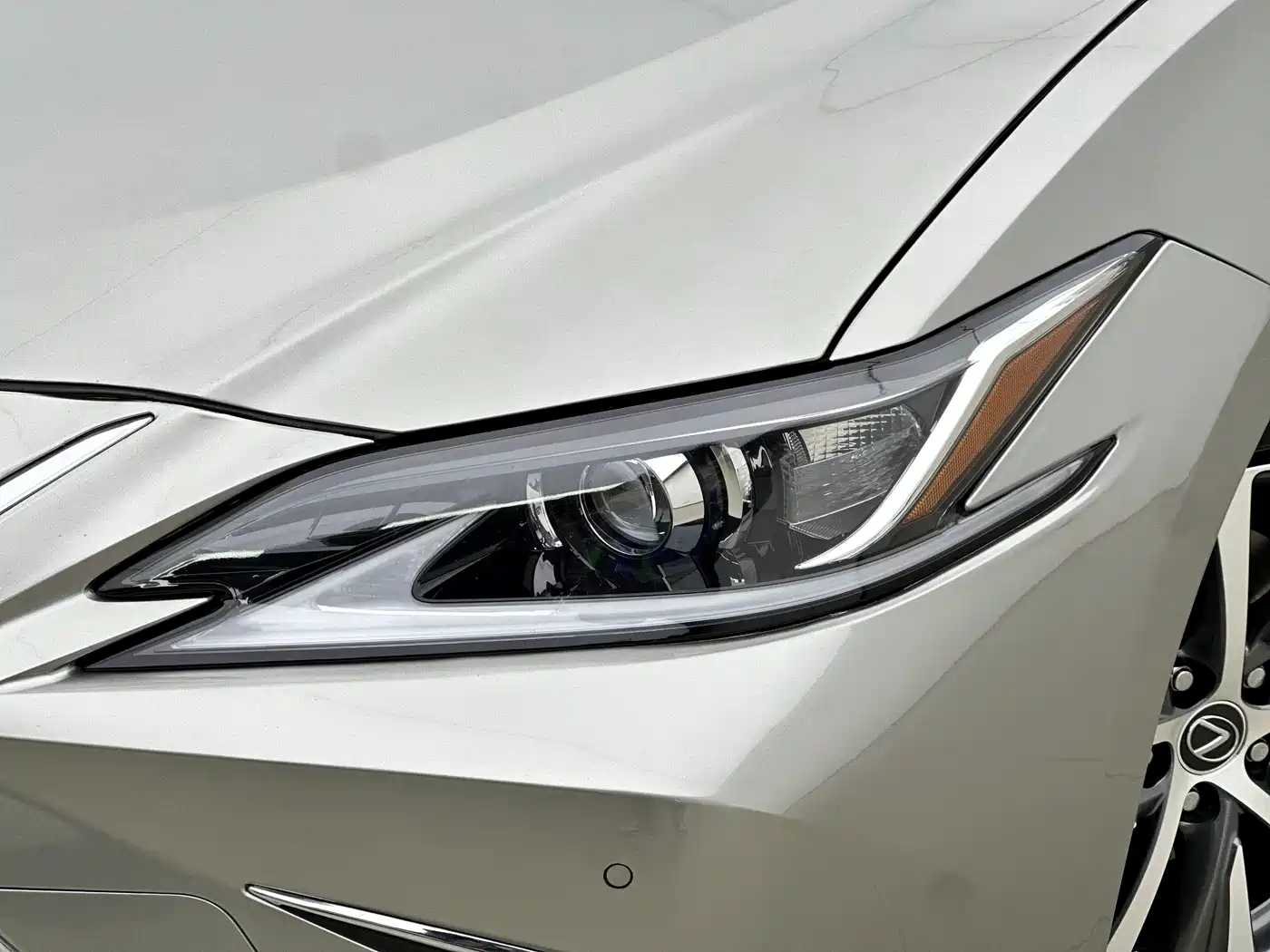 Lexus ES 2020 200 Excellence фото 16