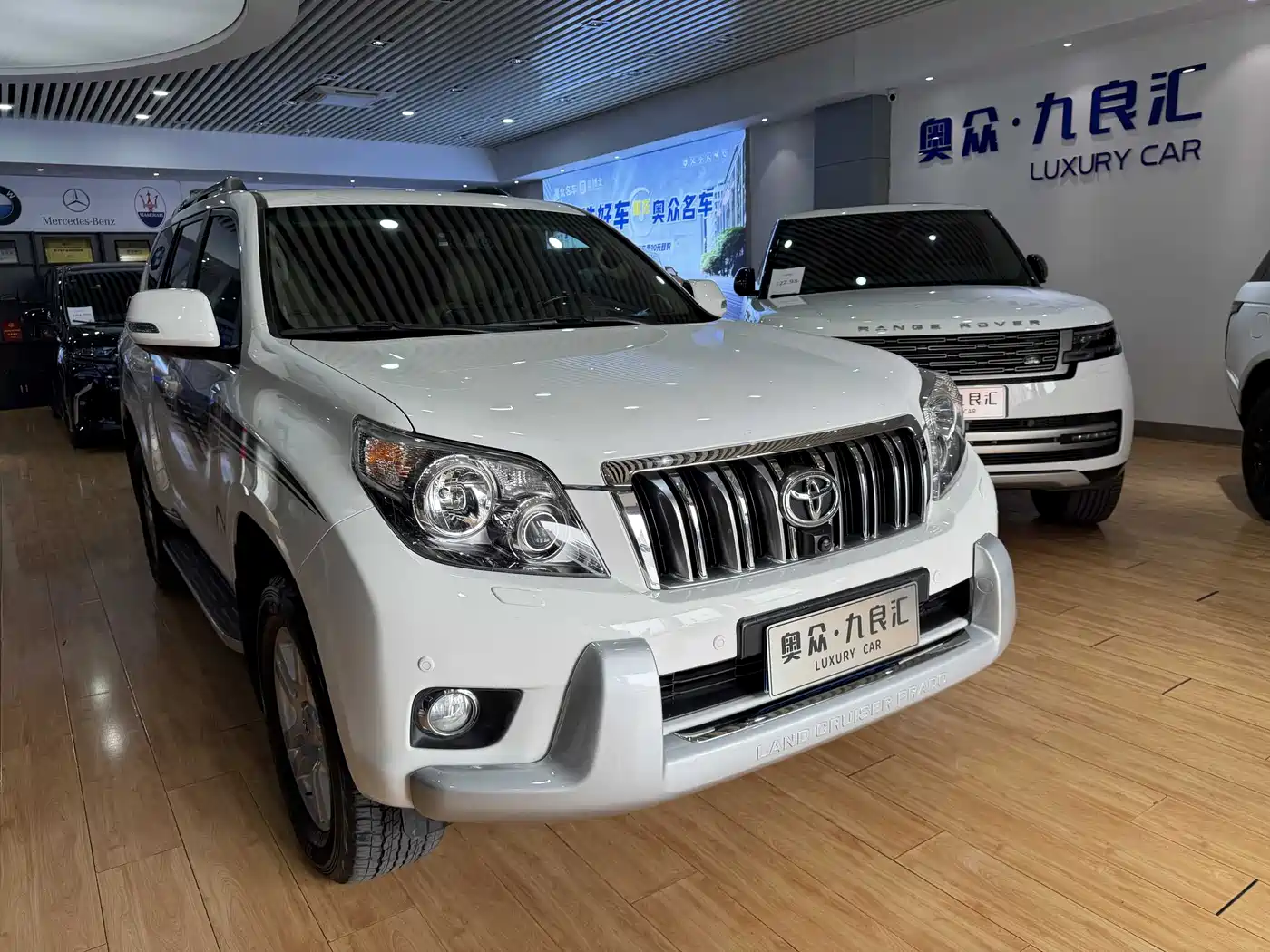 Toyota Prado 2010 4.0L Automatic VX NAVI фото 3