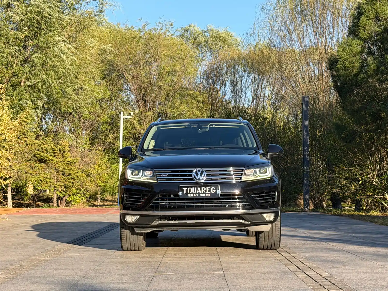 Фото 2 - Volkswagen Touareg
