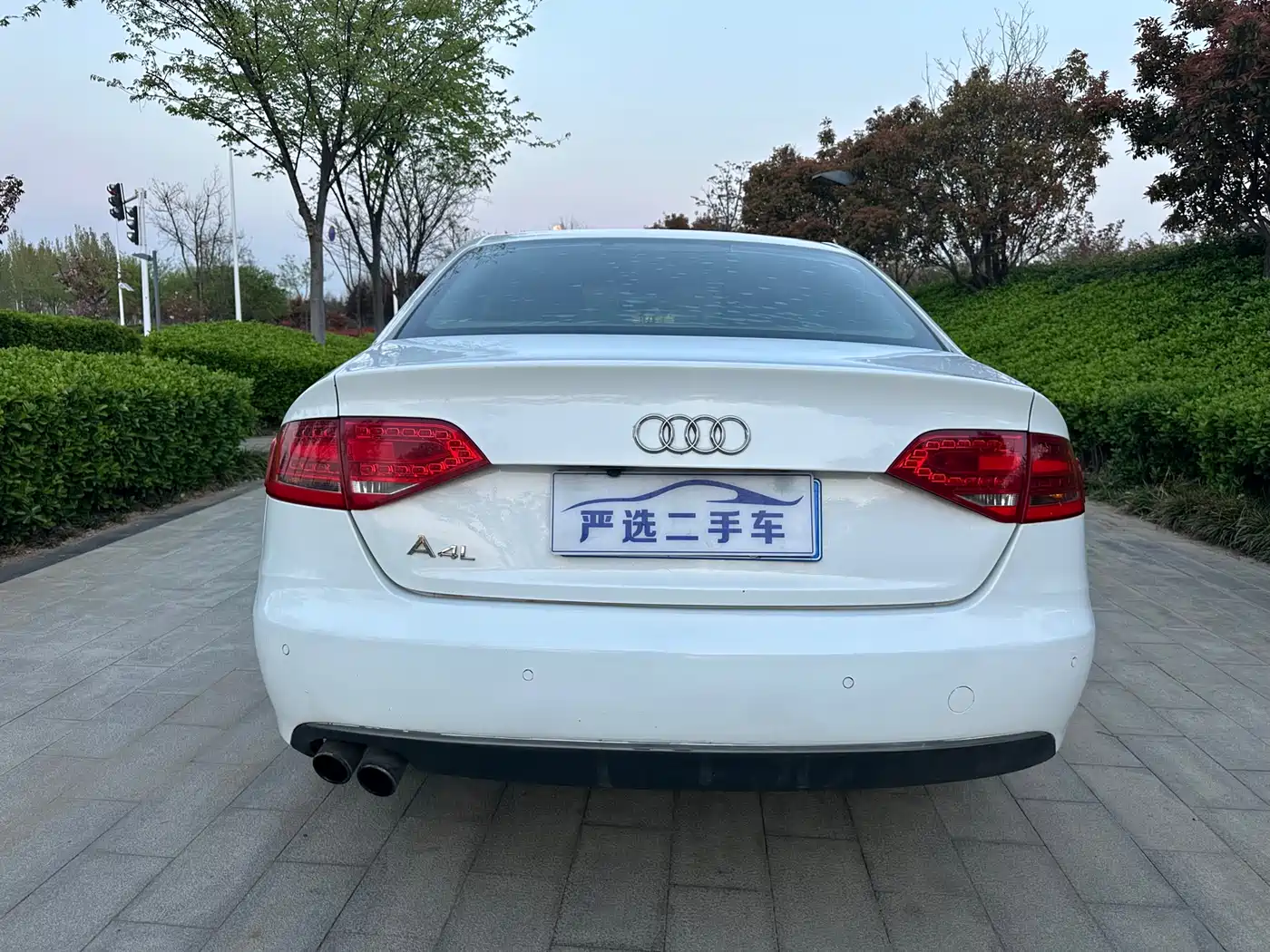 Audi A4L 2011 2.0 TFSI Standard фото 11