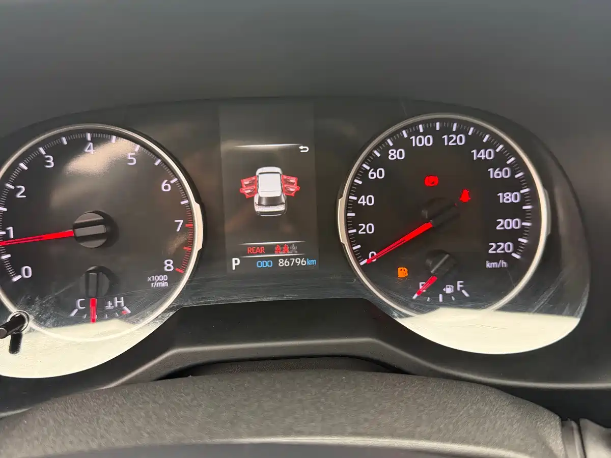 Toyota Wildlander 2022 2.0L CVT FWD Luxury Edition фото 12