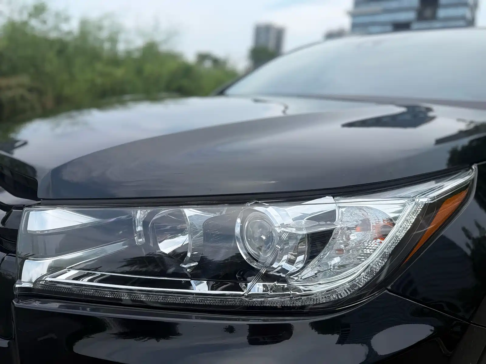 Photo 4 - Toyota Highlander