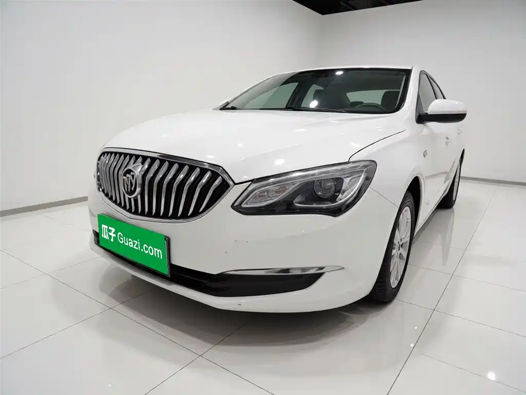 Buick Excelle 2015 15N Automatic Progressive фото 2