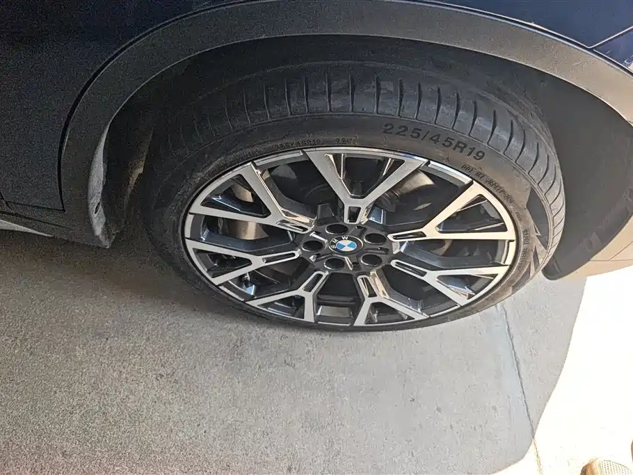 BMW X1 2020 xDrive25Li Premium Edition фото 6