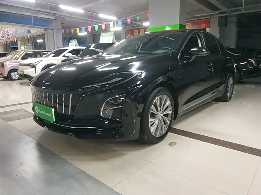 Hongqi E-QM5 2022 431km Charging Enjoyment Edition