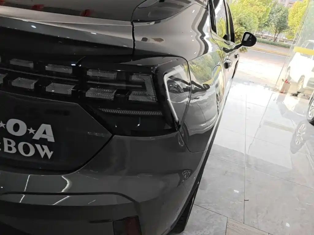 Lynk & Co 05 2021 2020 2.0TD 4WD Halo Edition