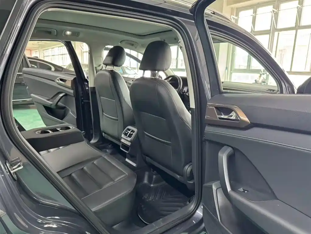 Volkswagen Tharu 2020 Model 280TSI 2WD Luxury Plus China VI фото 8