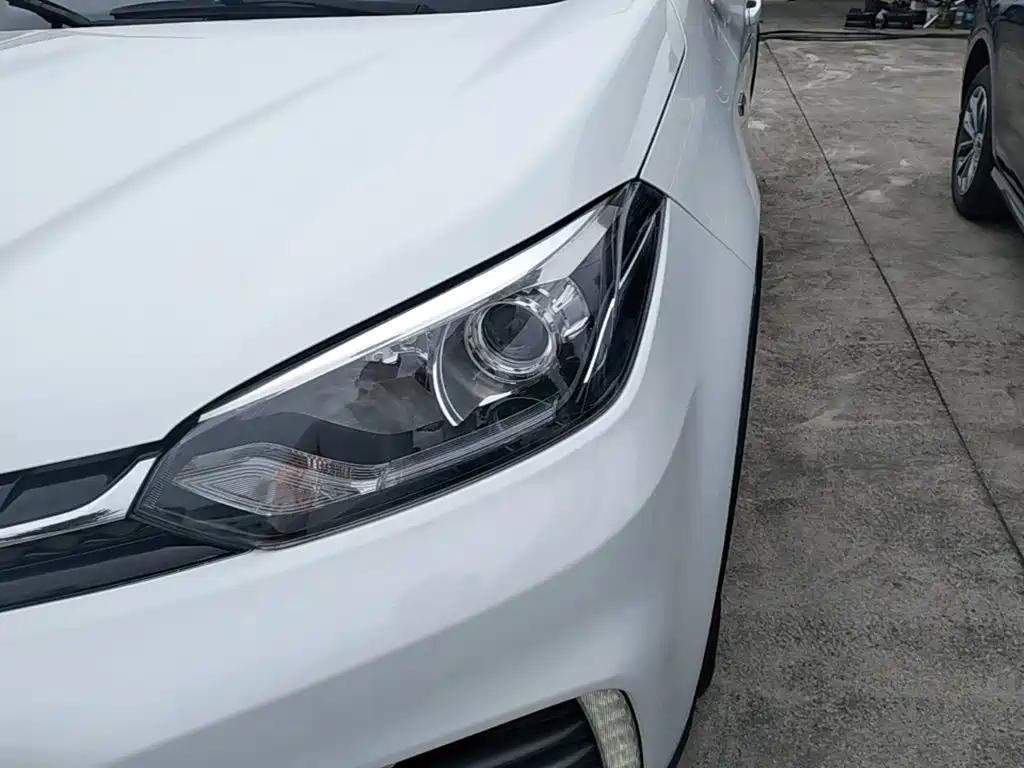 MG Roewe RX5 2019 2019 20T Automatic Luxury Xenon Version