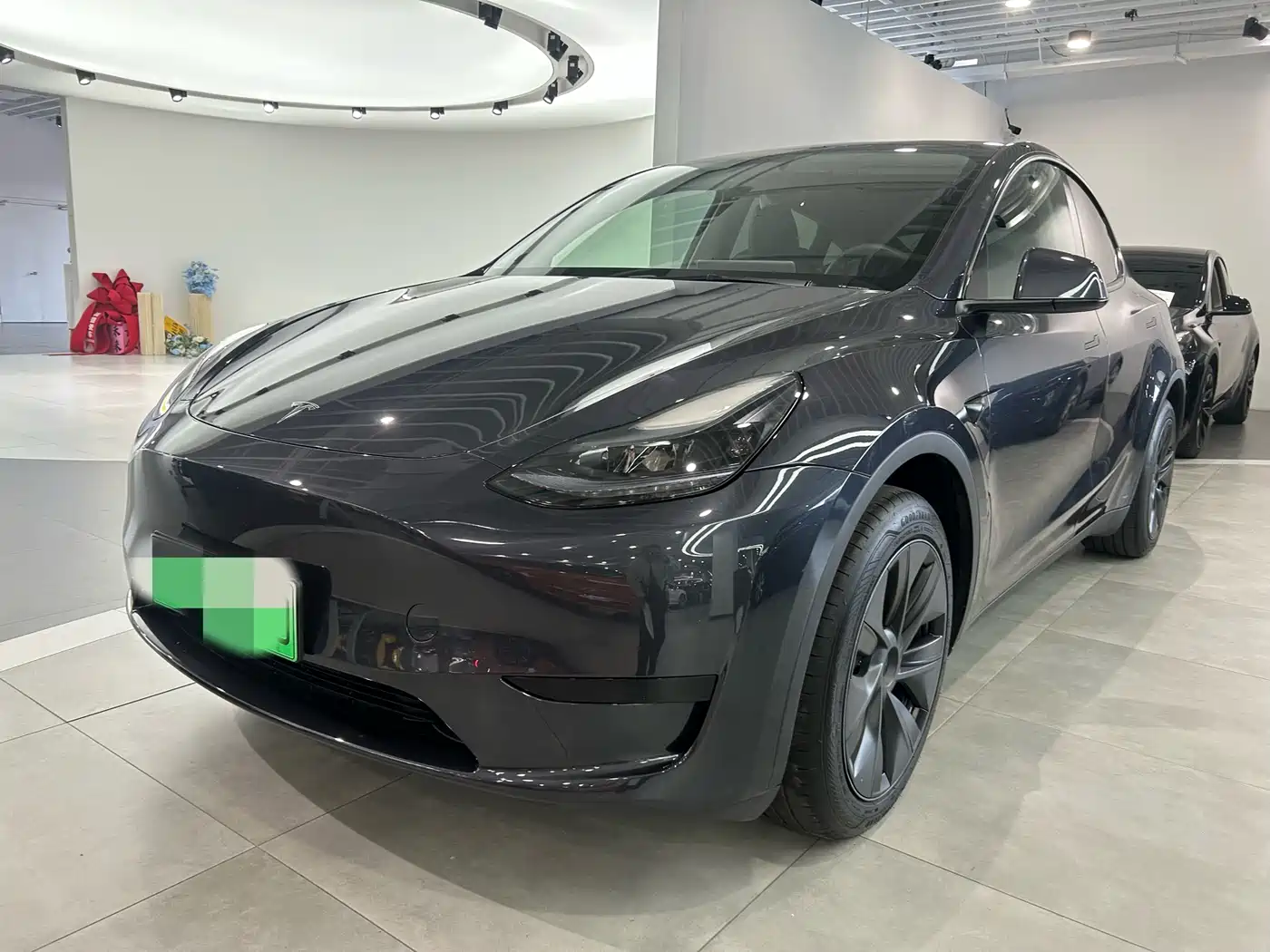TESLA MODEL Y