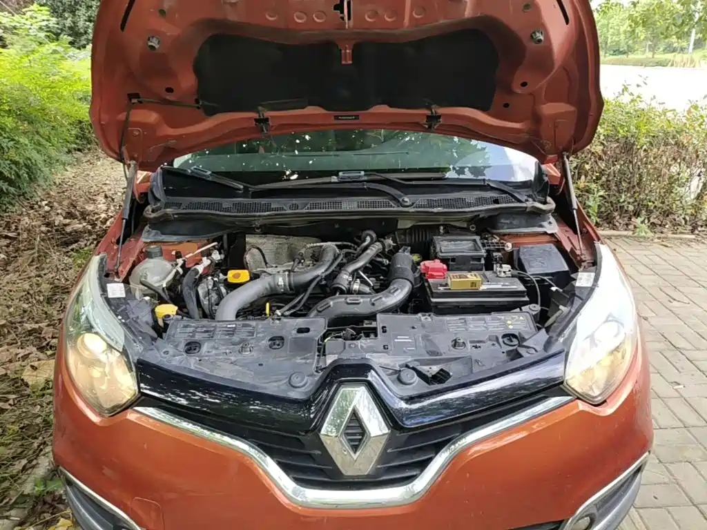 Renault Captur 2016 2015 1.2T Automatic Comfort Edition