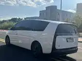 Photo 8 - Li Auto MEGA