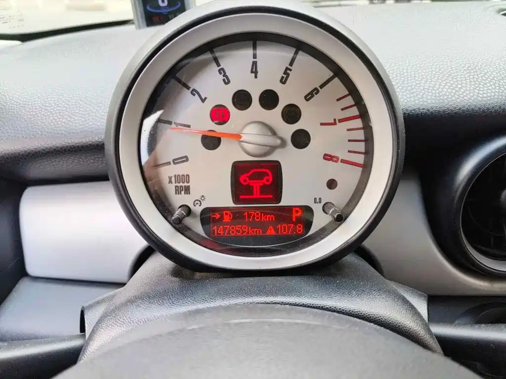 MINI MINI 2010 2010 1.6L COOPER Cheer