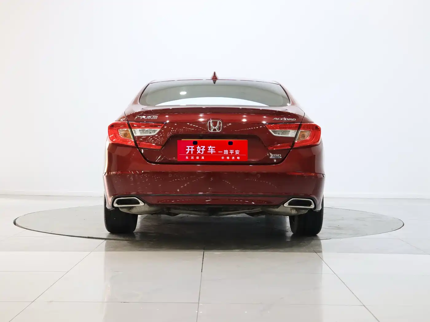 Фото 18 - Honda Accord