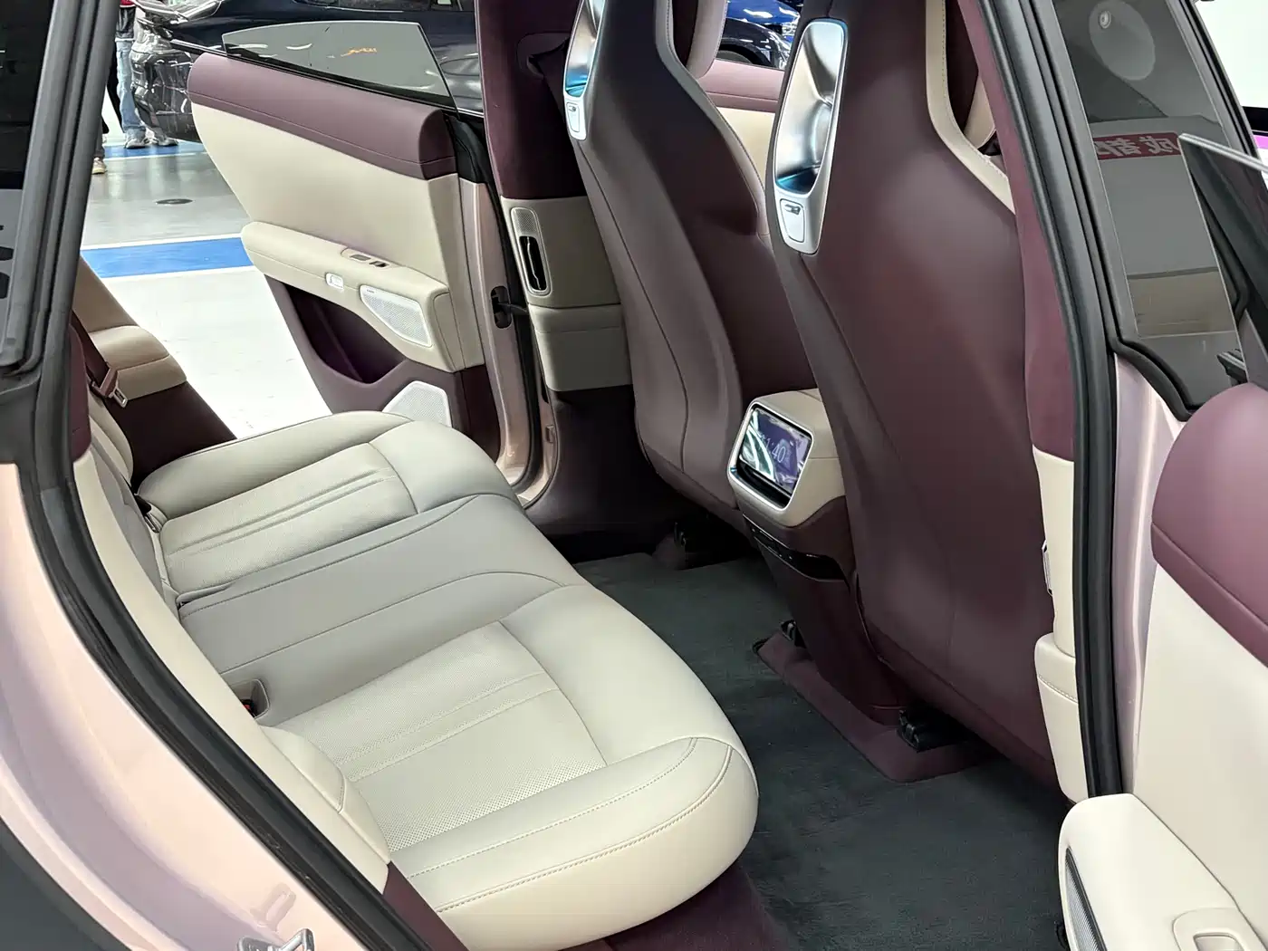 XIAOMI CAR XIAOMI YU7