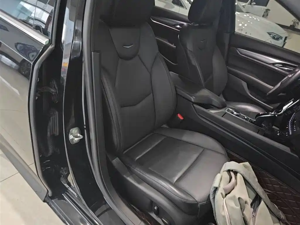 Cadillac CT5 2022 28T Luxury (Standard) фото 25