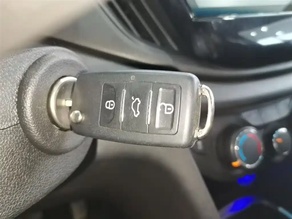 Chevrolet Cavalier 2019 320 Auto Sunroof Enjoyment Edition фото 9