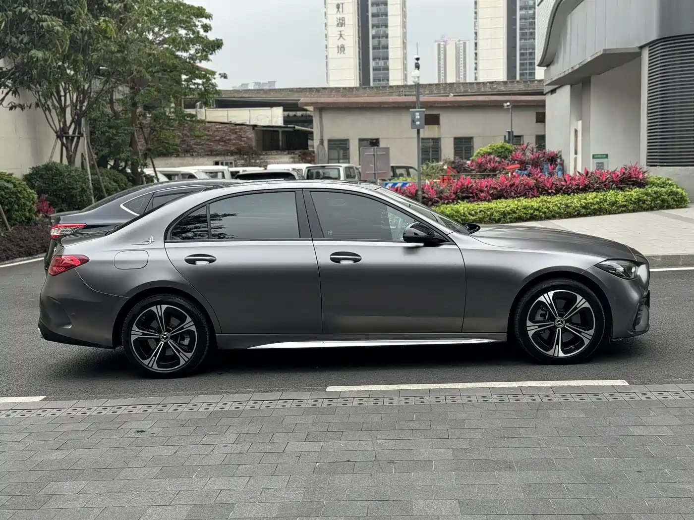 Mercedes-Benz C-Class 2022 Facelift C 260 L Night Edition Sport фото 4