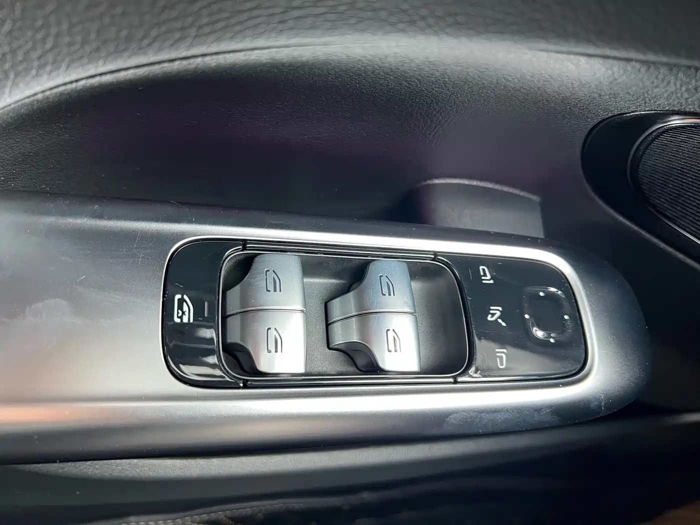 Mercedes-Benz C-Class 2024 C 260 L Sport фото 38