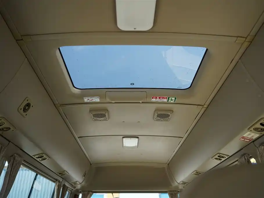 Toyota Coaster 2016 2015 4.0L Premium Bus GRB53L-ZCMSK 20-seater Special Edition