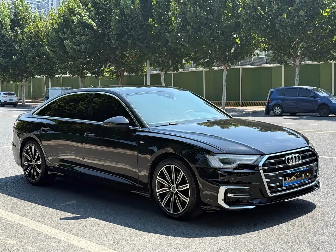 Фото 3 - Audi A6L