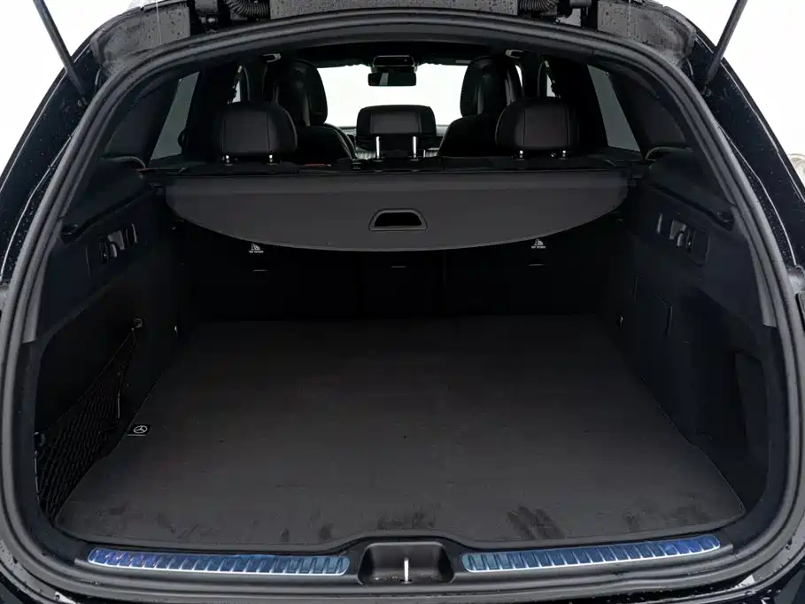 MERCEDES-BENZ GLC AMG