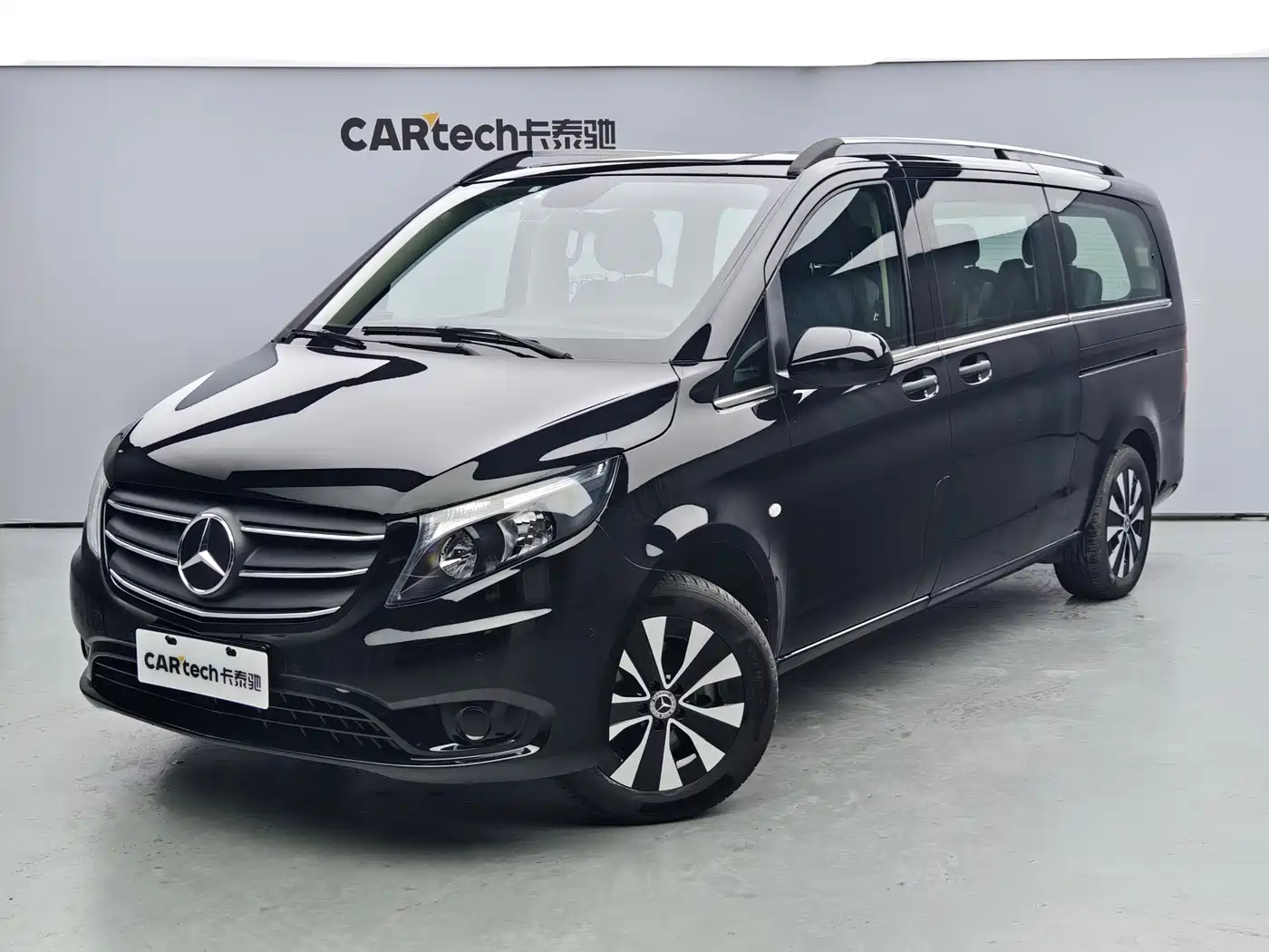Mercedes-Benz Vito 2023 2.0T Business 7-Seater