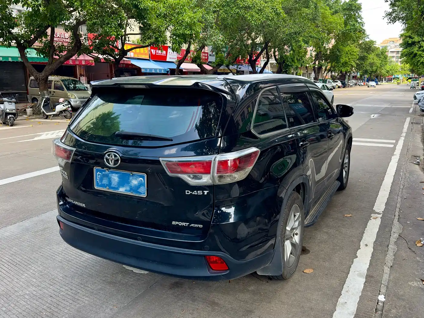 Фото 7 - Toyota Highlander