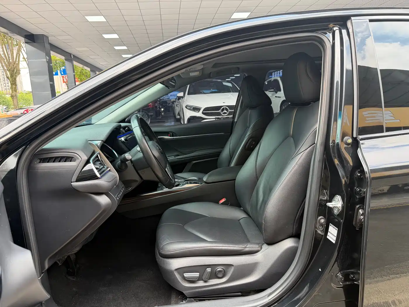 Toyota Camry 2019 Facelift 2.5G Luxury Edition фото 4