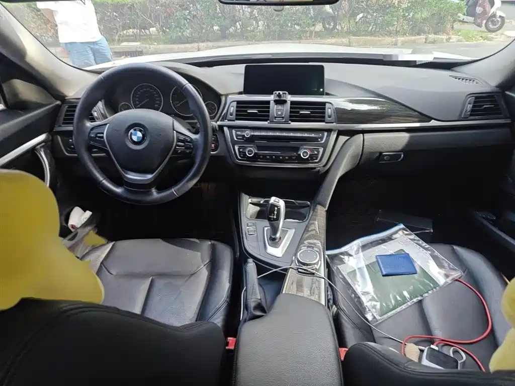 BMW 3 Series GT 2014 320i Design Package фото 13