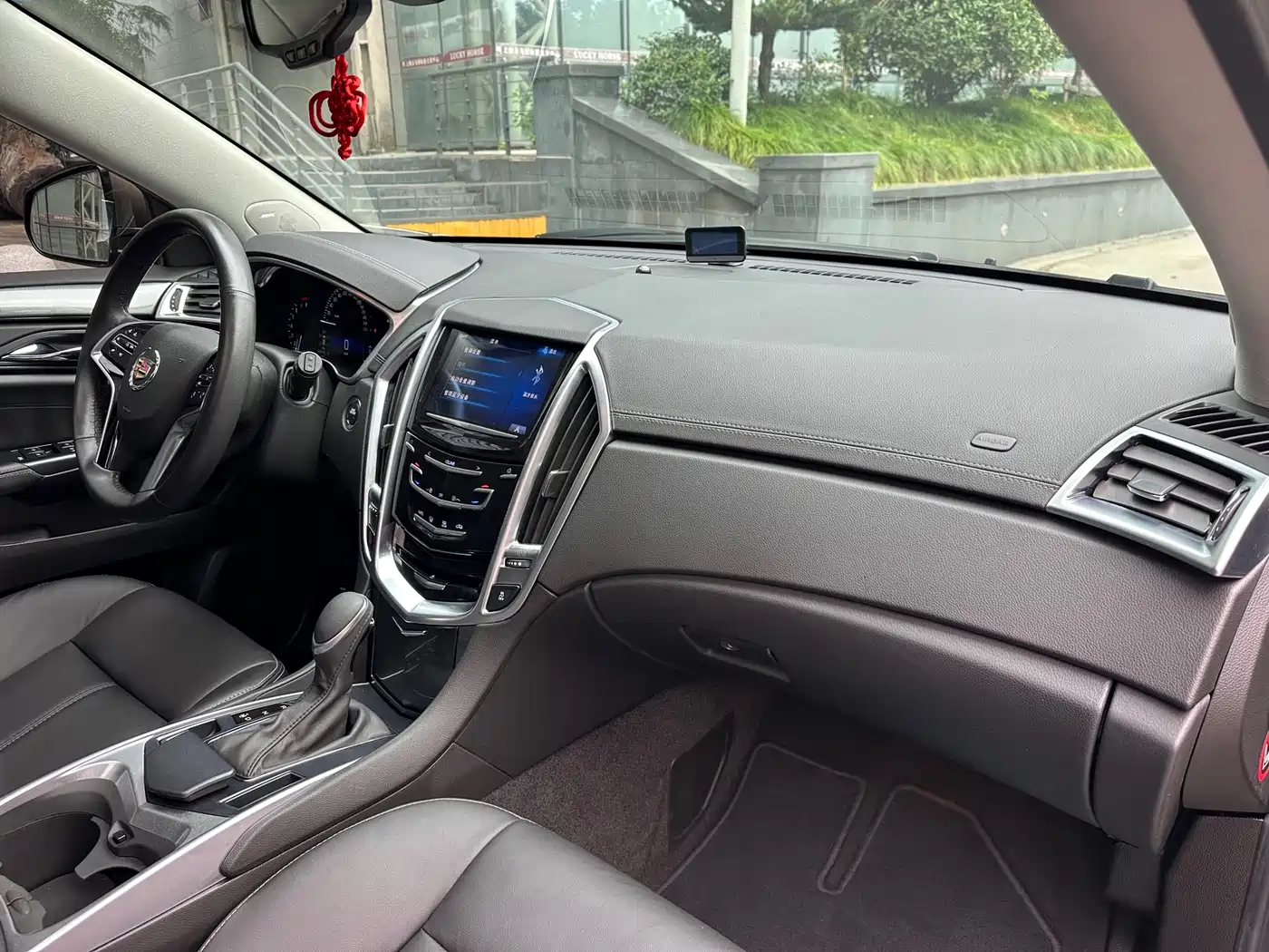 Photo 32 - Cadillac SRX