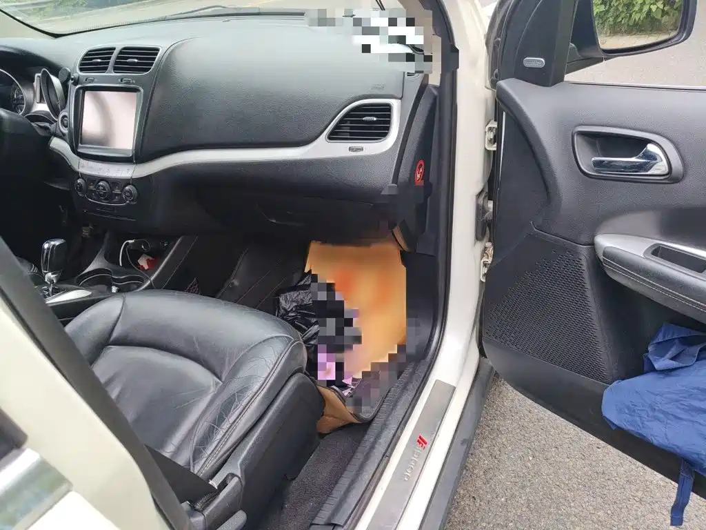 Dodge Journey 2015 2013 Model 2.4L 2WD Premium Edition