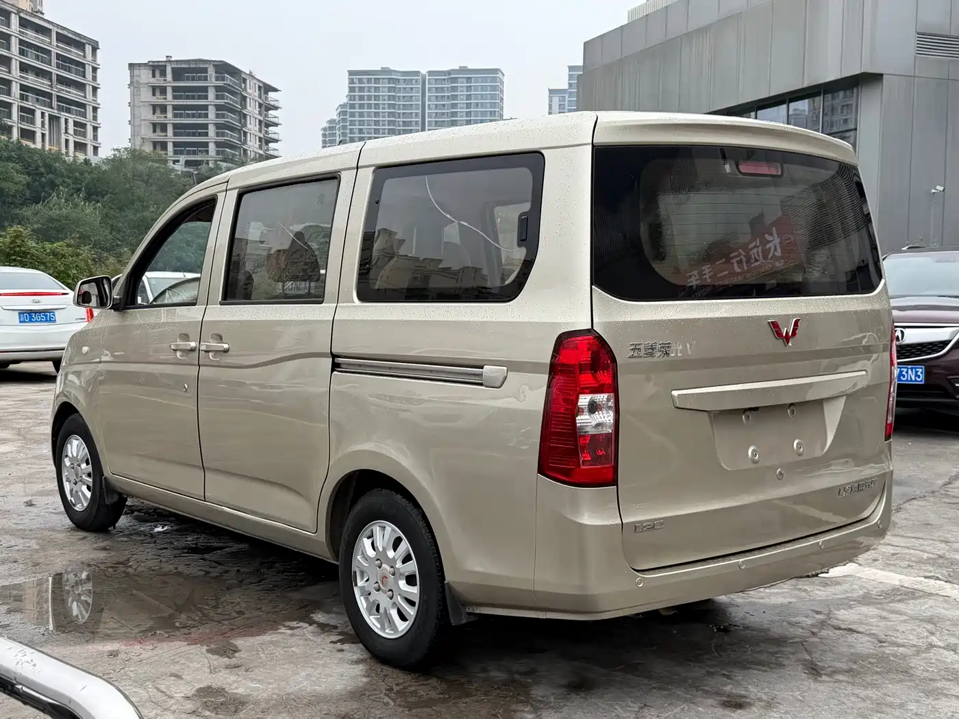 Wuling Motors Wuling Rongguang V 2016 2016 1.2L Standard