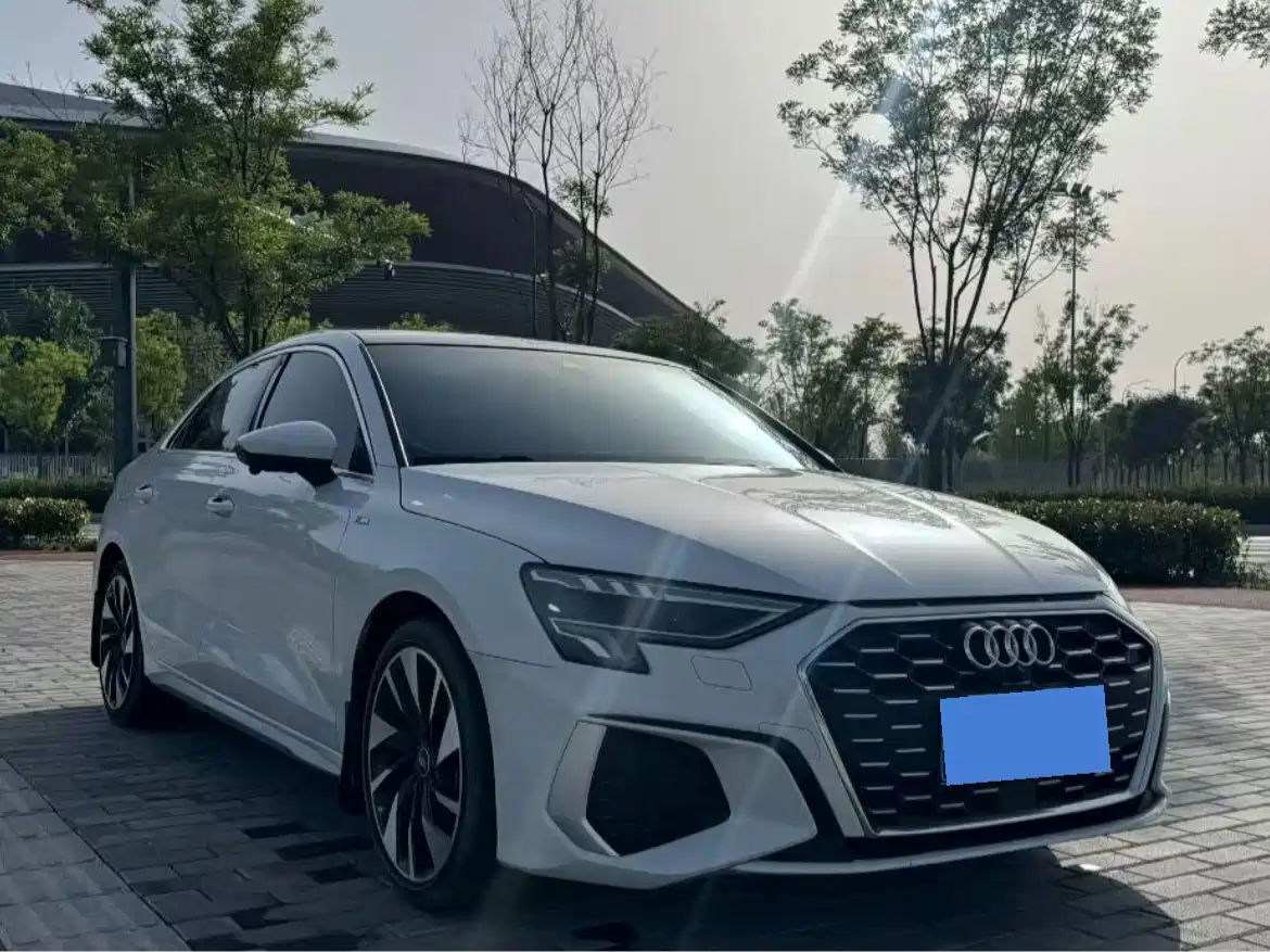 Audi A3 2023 Facelift A3L Limousine 35 TFSI Fashion Sport фото 3