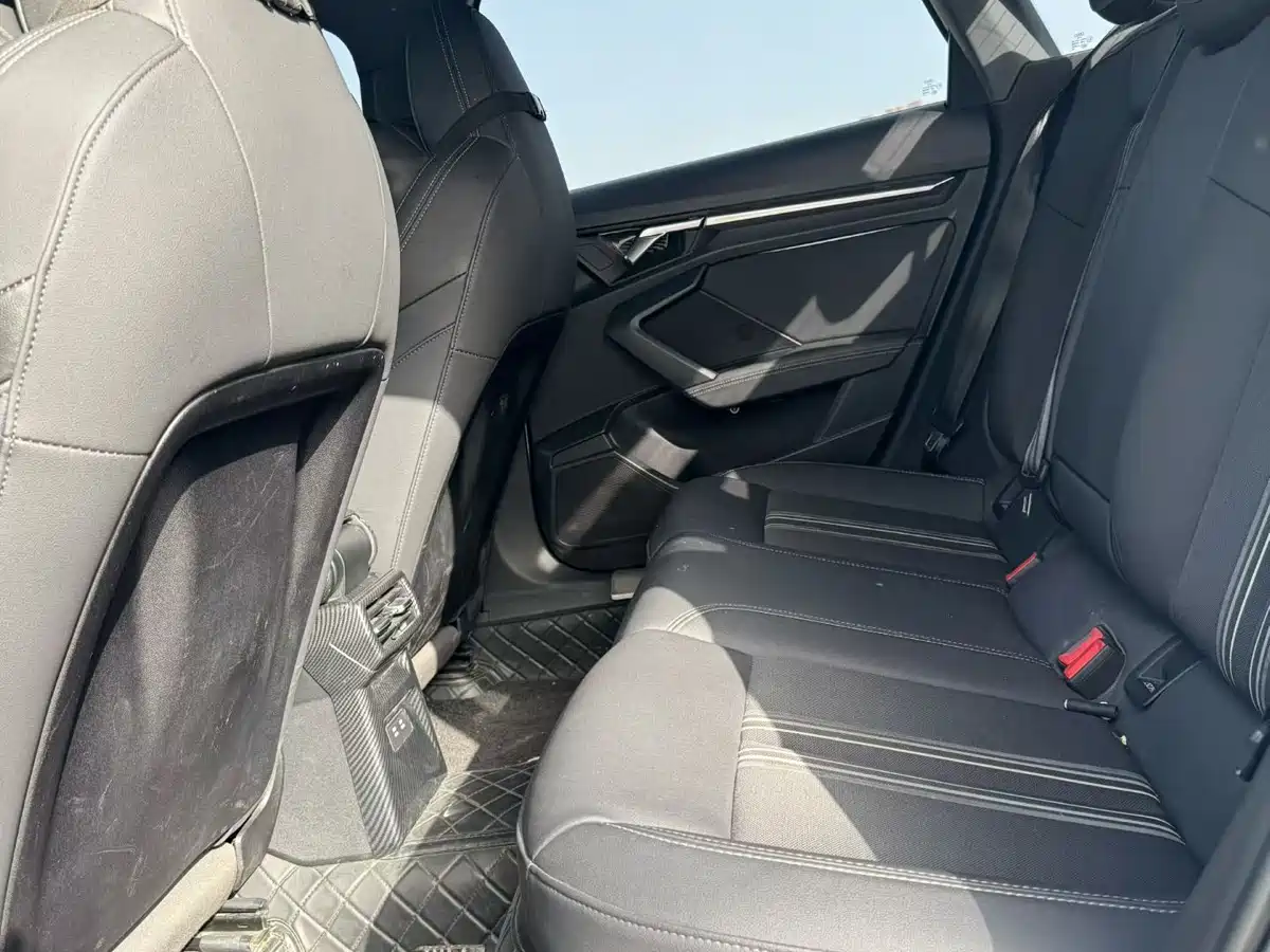 Audi A3 2023 Facelift A3L Limousine 35 TFSI Fashion Sport фото 6