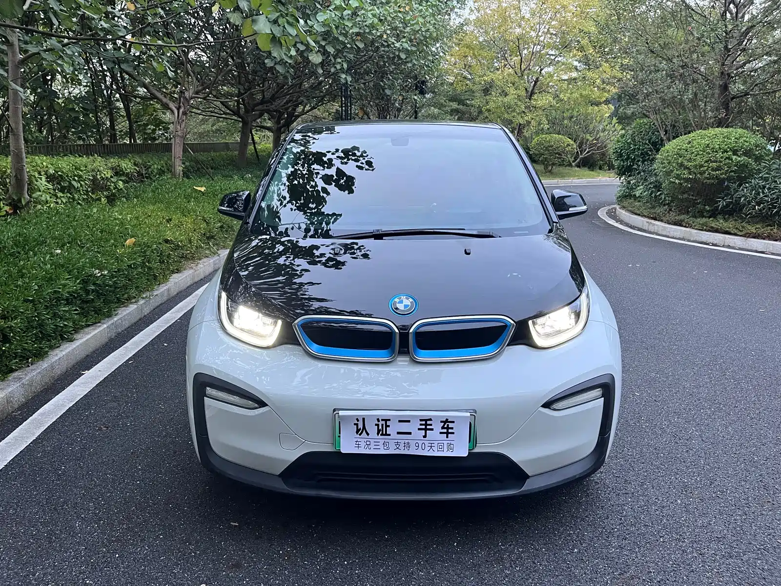 Фото 2 - BMW i3 (Import)