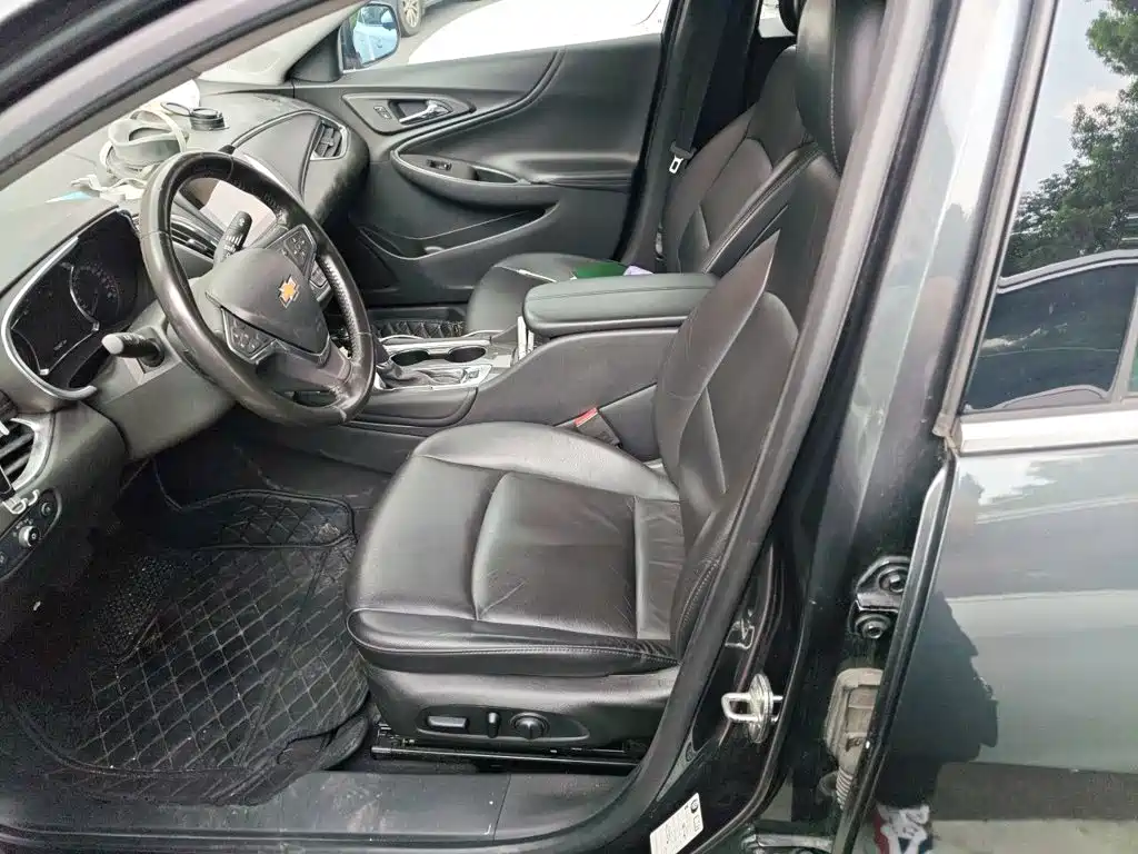 Фото 8 - Chevrolet Malibu XL