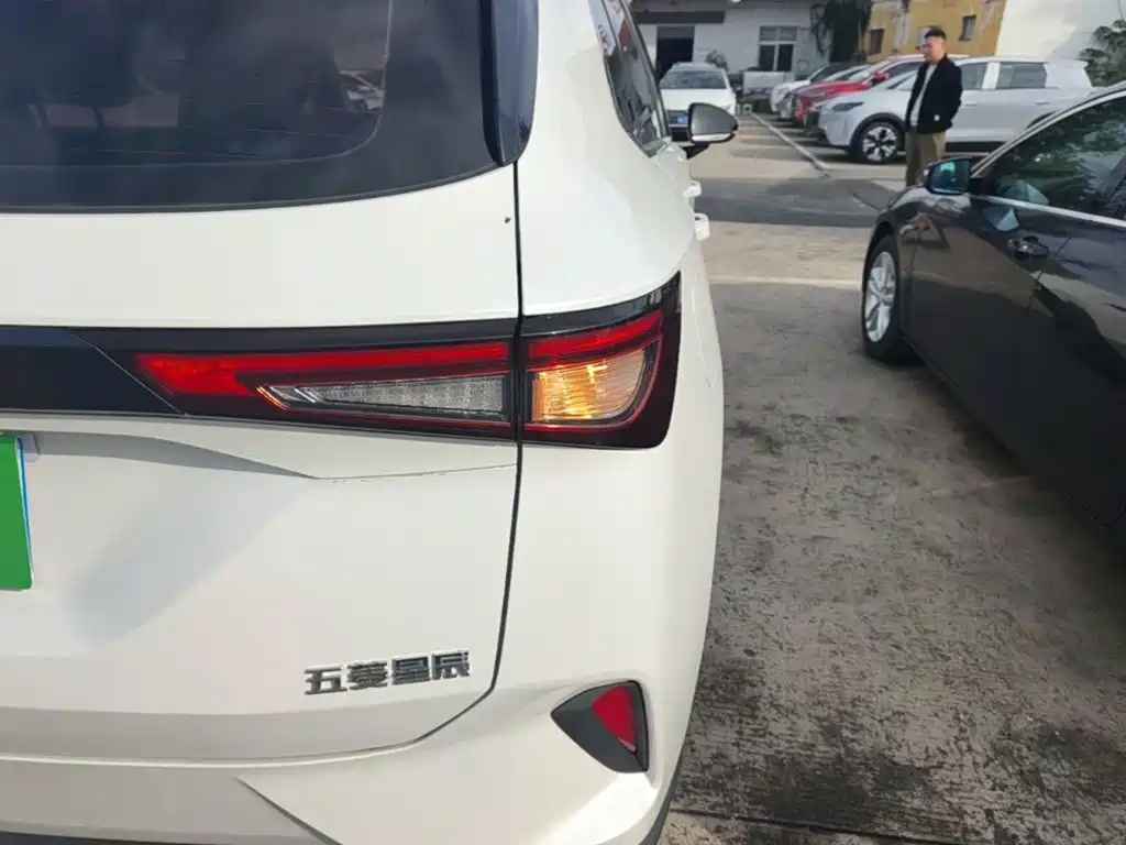 صورة 8 - Wuling Motors Wuling Xingchen