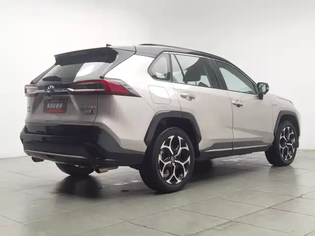 Toyota Wildlander New Energy 2021 High Performance Edition 2.5L 4WD Turbo Edition — фото 2